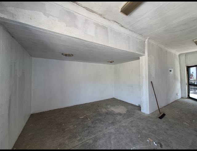 47M² OFFICE TO LET IN MELVILLE